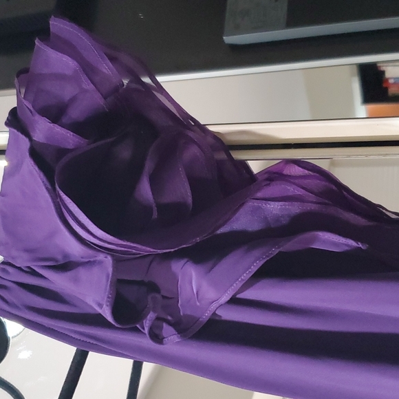 Bebe one shoulder detailed dress - Picture 2 of 2